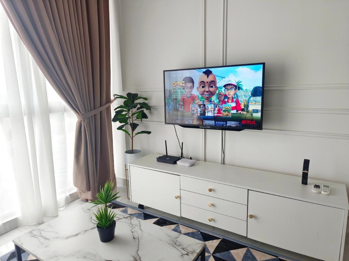 One Bedroom Troika Kota Bharu By Aghome, Modern Design Exteriör bild