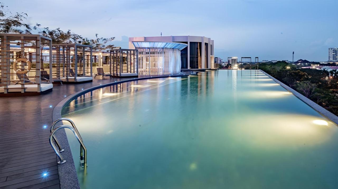 One Bedroom Troika Kota Bharu By Aghome, Modern Design Exteriör bild