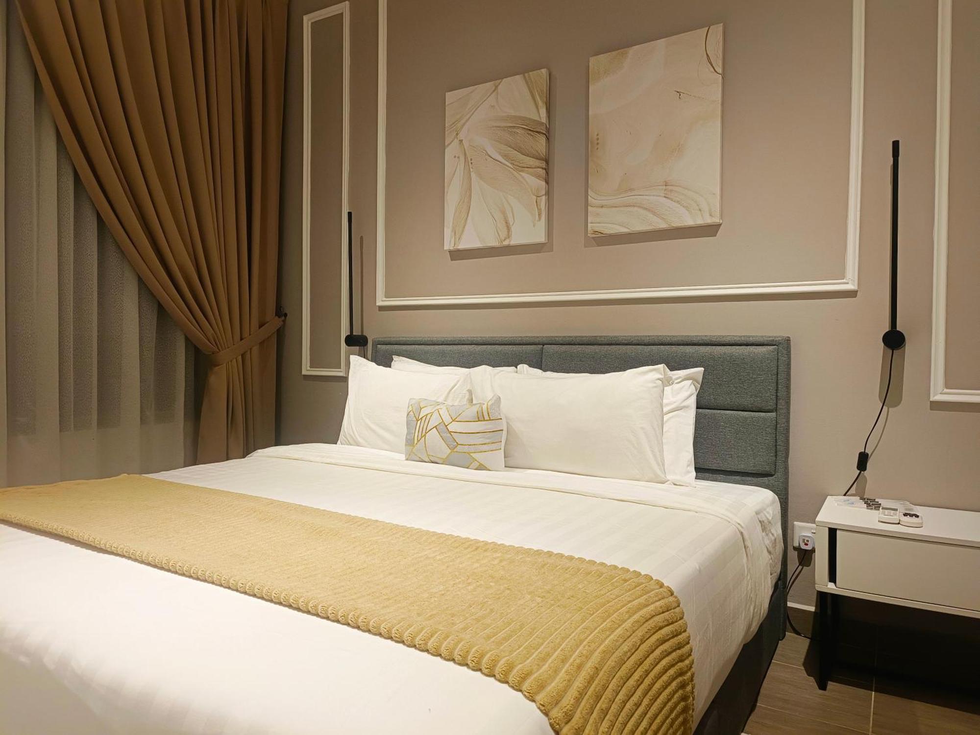 One Bedroom Troika Kota Bharu By Aghome, Modern Design Exteriör bild