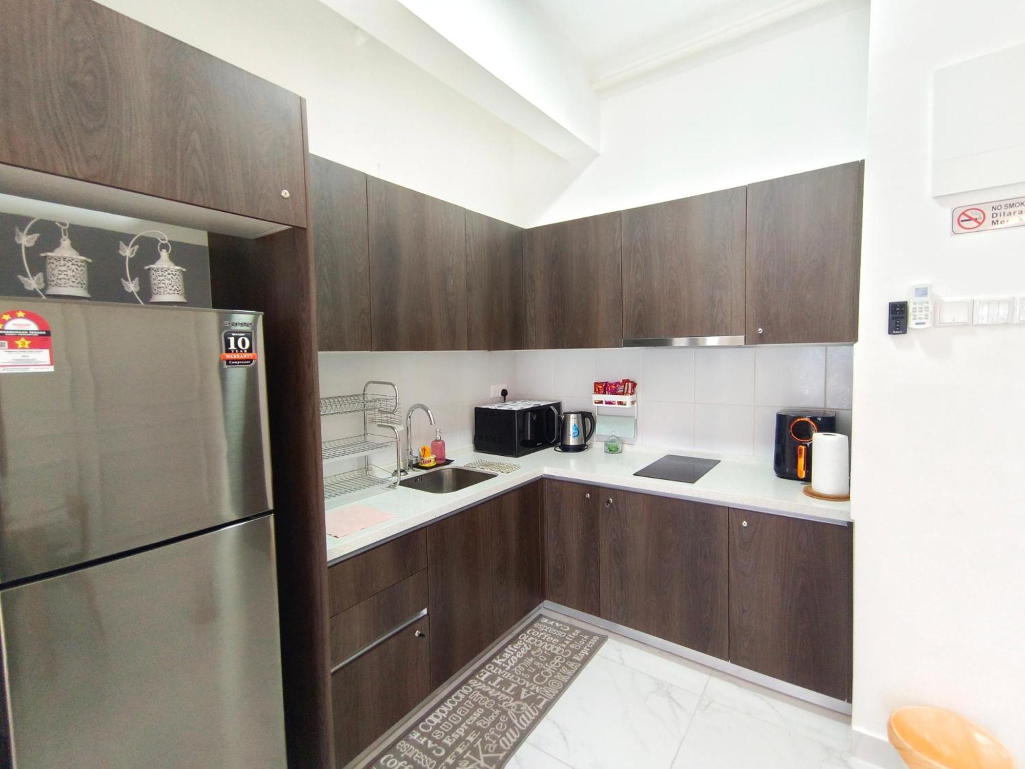 One Bedroom Troika Kota Bharu By Aghome, Modern Design Exteriör bild