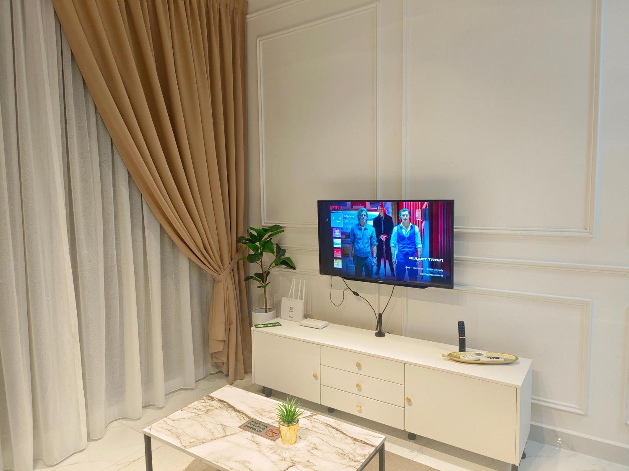One Bedroom Troika Kota Bharu By Aghome, Modern Design Exteriör bild