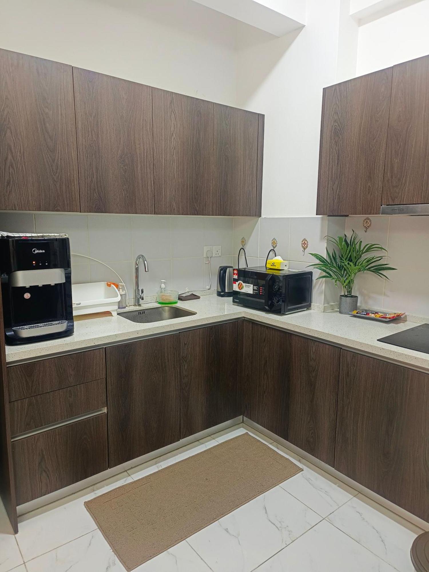 One Bedroom Troika Kota Bharu By Aghome, Modern Design Exteriör bild