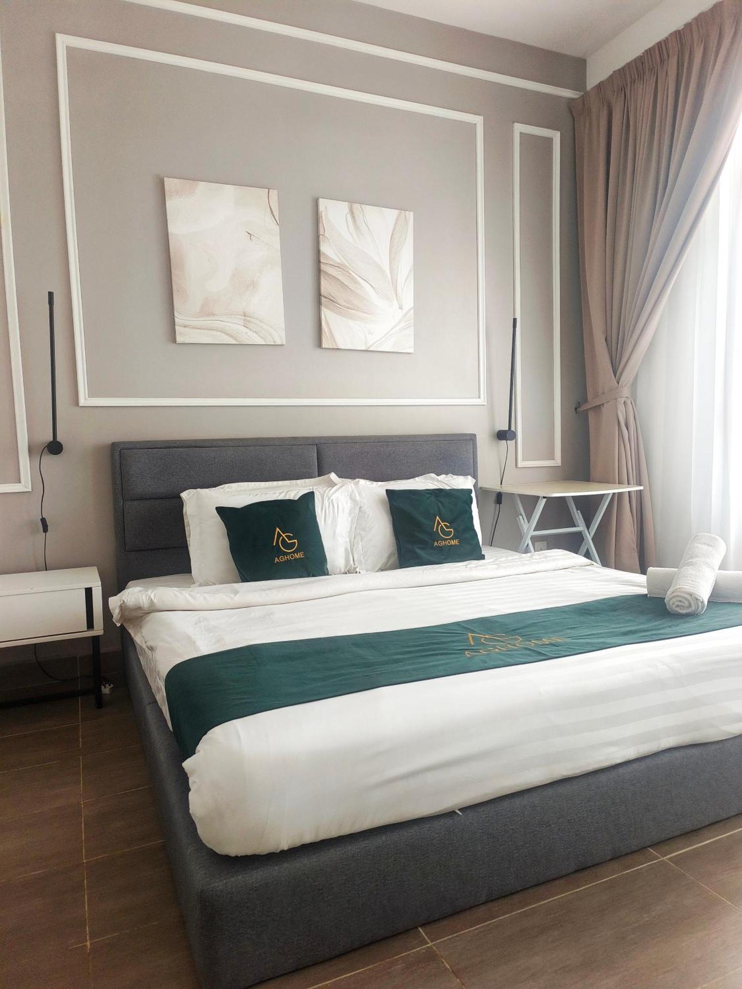 One Bedroom Troika Kota Bharu By Aghome, Modern Design Exteriör bild